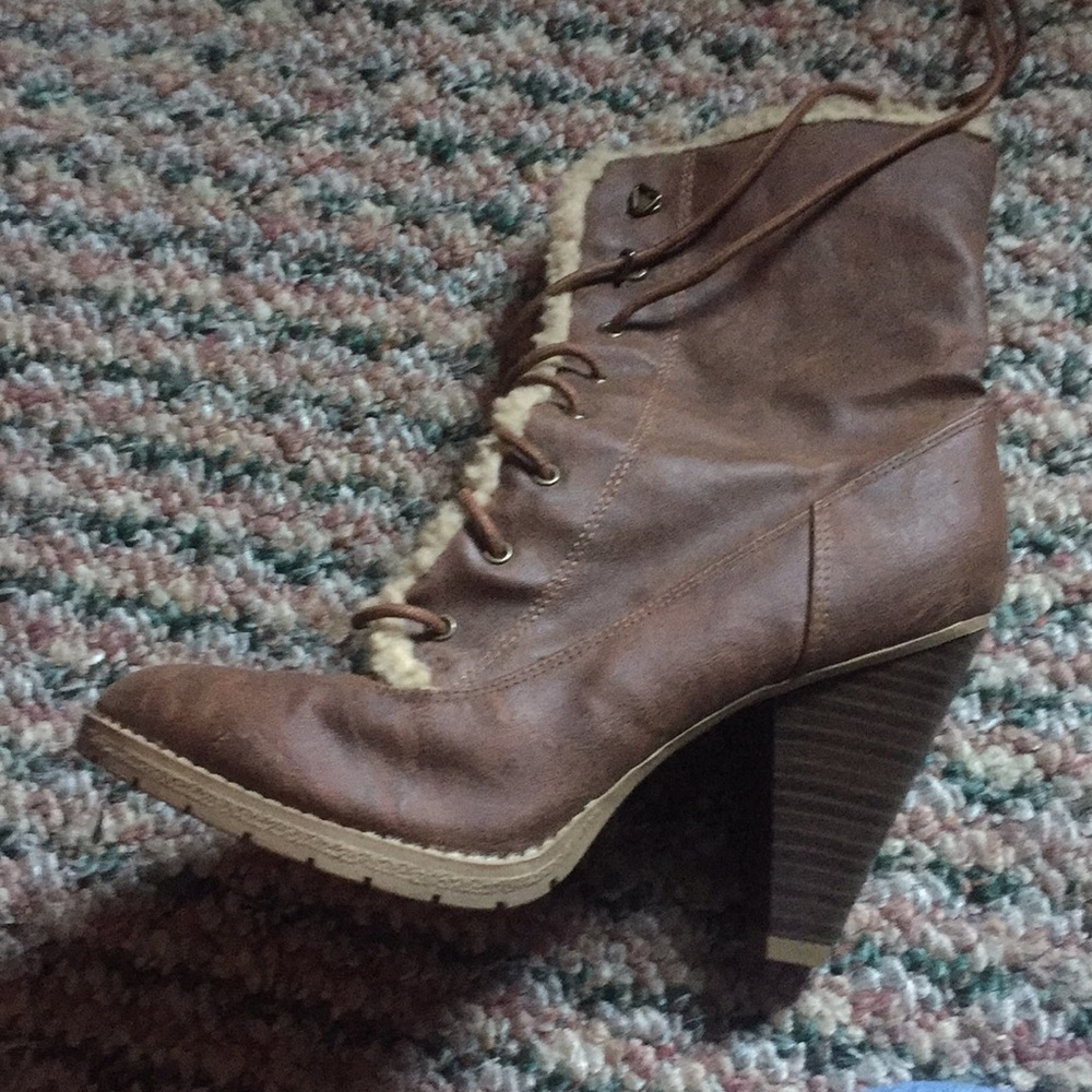 High heat boots